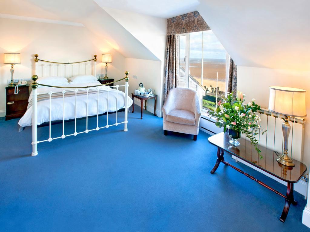 Kingsway Hotel. 克利索普斯 外观 照片