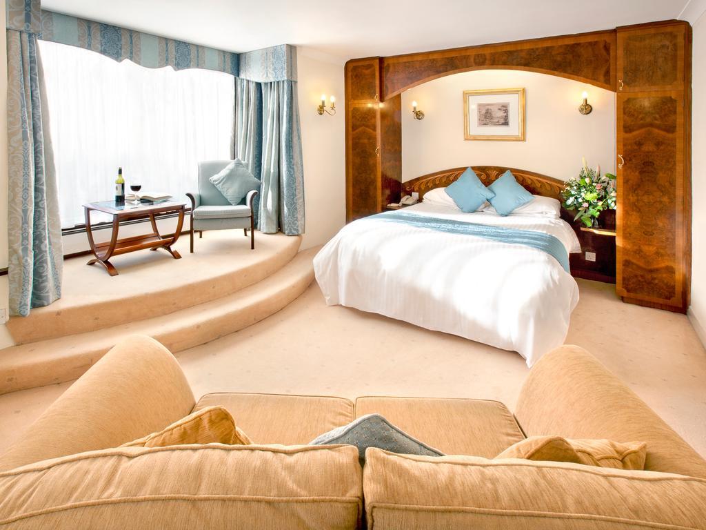 Kingsway Hotel. 克利索普斯 外观 照片